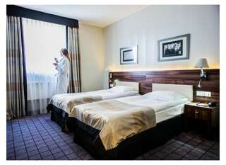 Отель Hotel Europa Starachowice Стараховице Стандартный двухместный номер с 1 кроватью или 2 отдельными кроватями-2